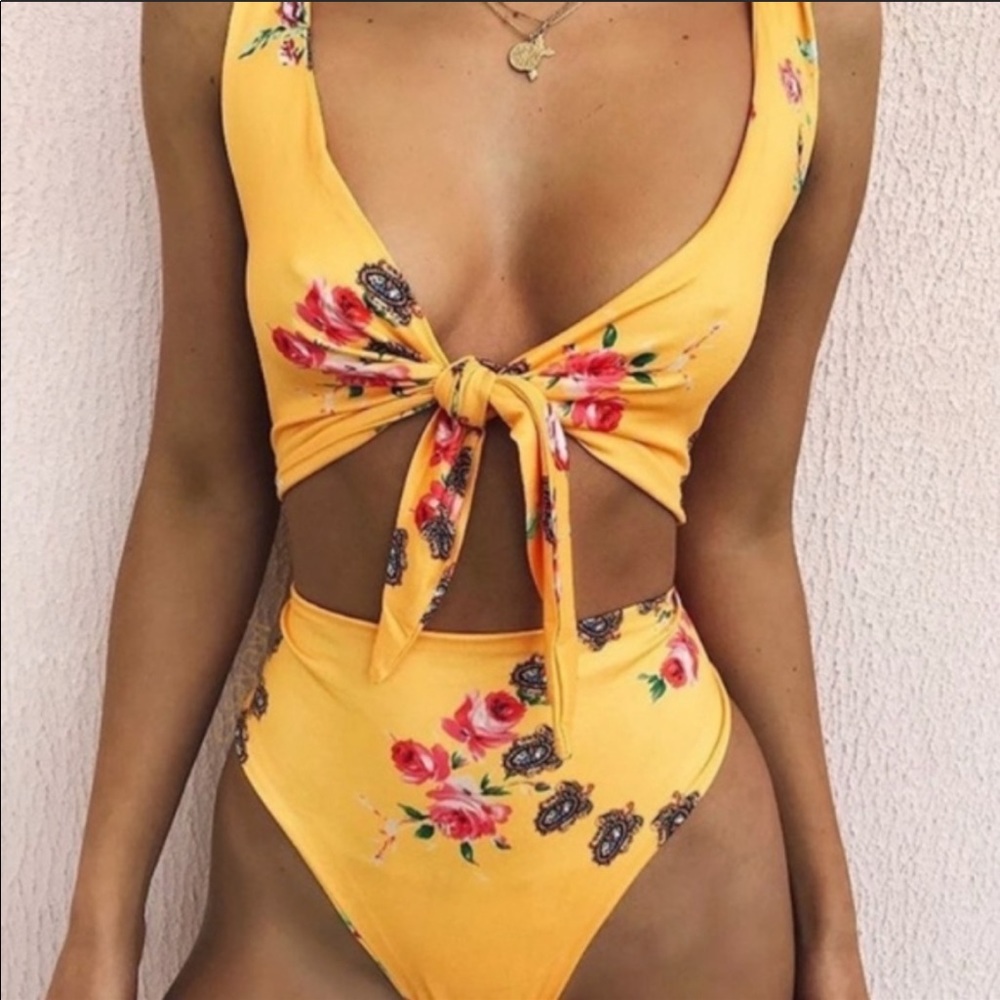 Tie front high waisted bikini - Picture 3 of 5